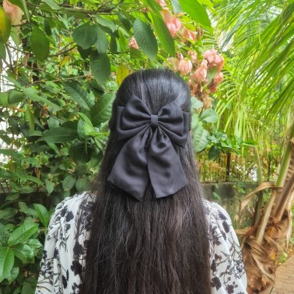 BLACK DOUBLE LAYER BOW