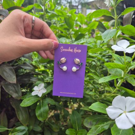 TULIP STUDS